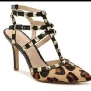 BCBGeneration Darron Leopard Pump
